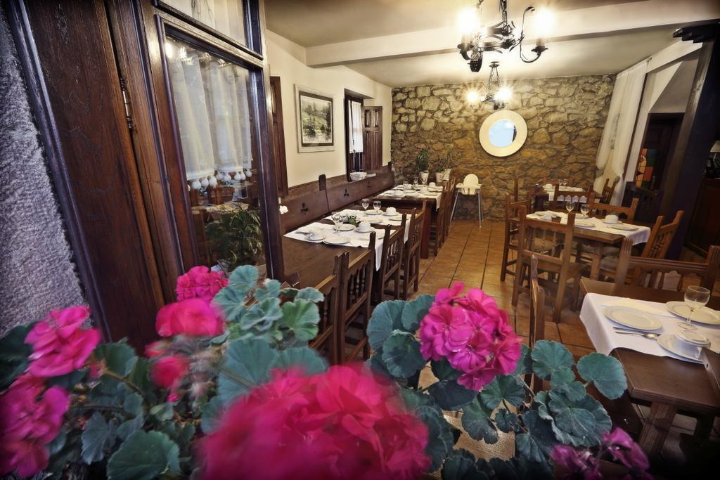 Posada La Solana - Adults Only ซันติยานาเดลมาร์ ภายนอก รูปภาพ